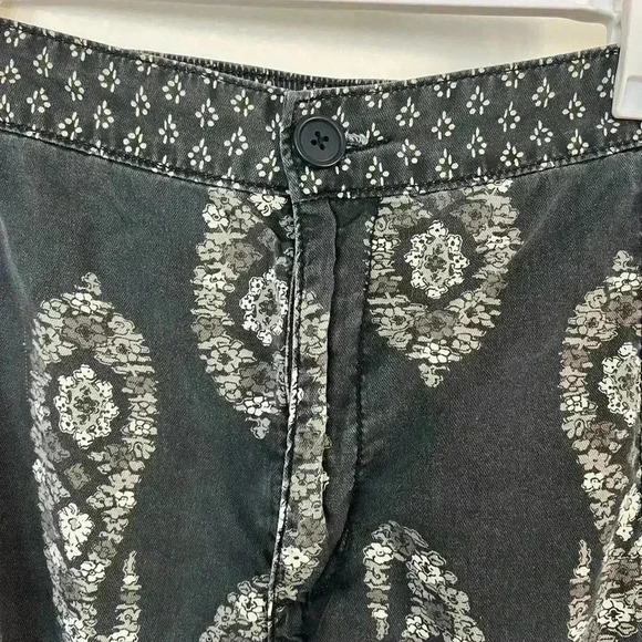 Knox Rose High-Rise Relaxed Fit Pull-On Shorts Black Paisley size XXL - Picture 8 of 10